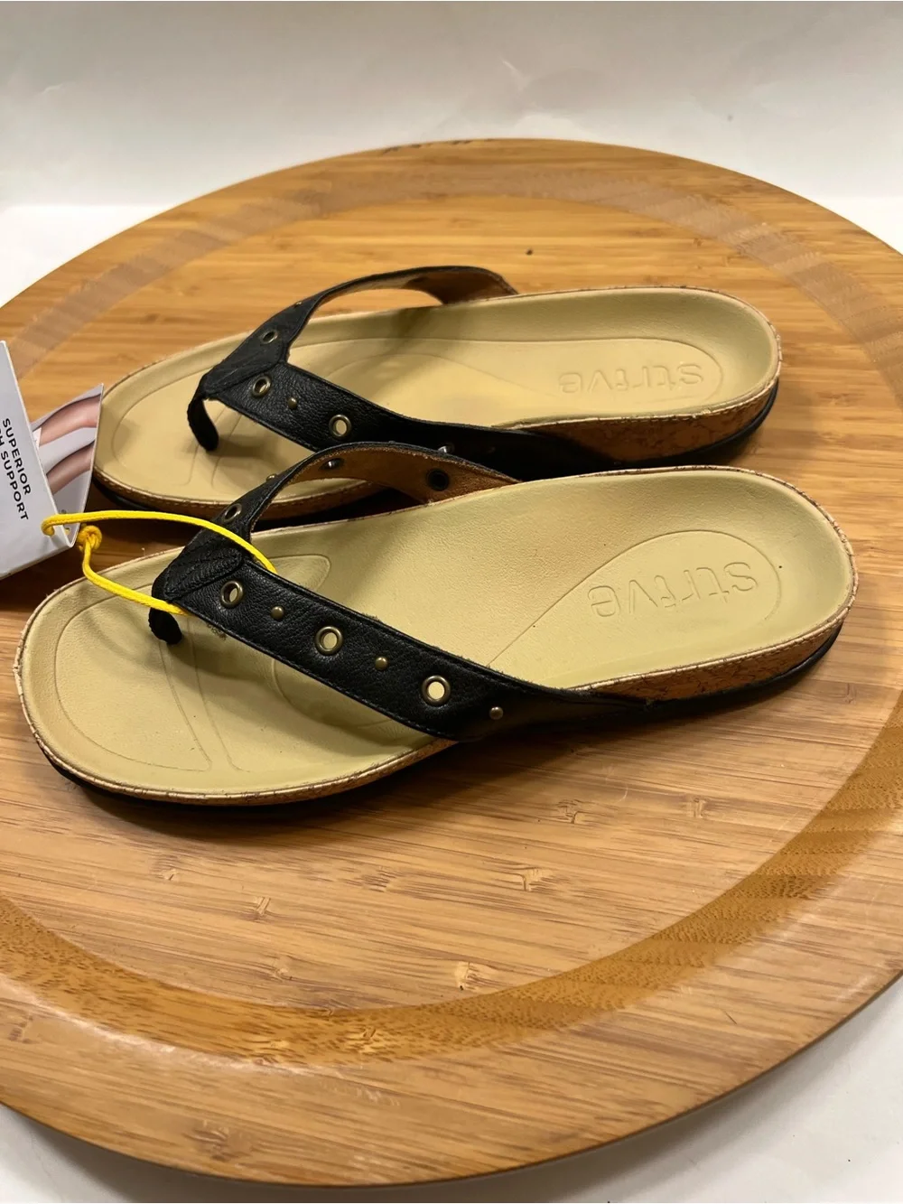 Strive Black Leather Thong Sandals with Beige Footbed Size 8 New With Tag
